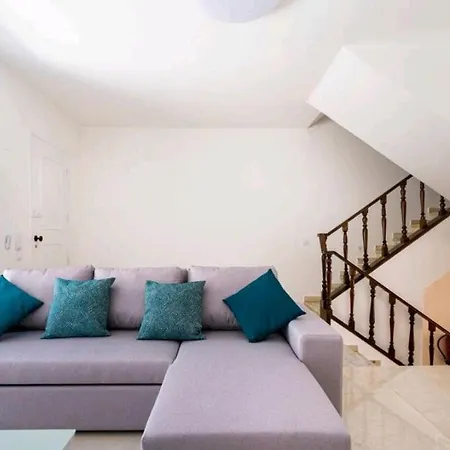 Marina House Holiday home *